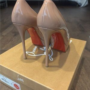 Christian Louboutin Beige Patent Leather Heels
